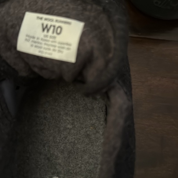 Allbirds Women’s gray wool runners sz 10 - Picture 4 of 4